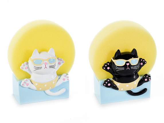 Cat sponge holder in colored resin with yellow sponge