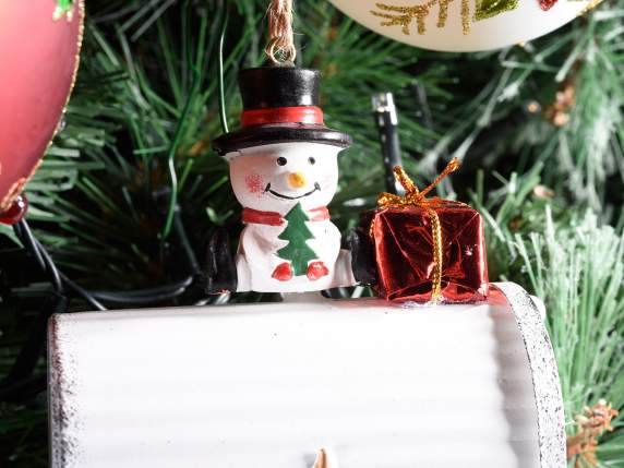 Metal letter holder with Christmas character to hang