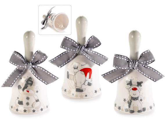 Clopotel din ceramica cu decoratiuni Snow Holiday si fundi