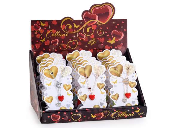 Collier en métal avec cœur laqué et strass, avec carte