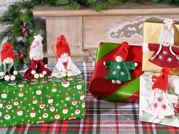 Ángel navideño en tela y madera para colgar