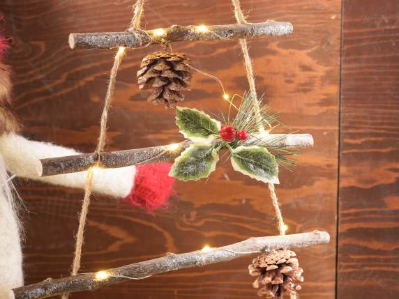 Árbol de Navidad de madera con adornos nevados y luces led p