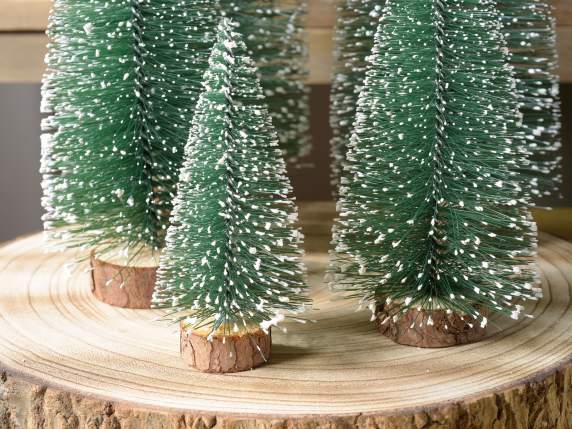 Ensemble de 5 sapins de Noël enneigés sur socle en bois