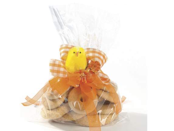 Display with 36 decorative chicks
