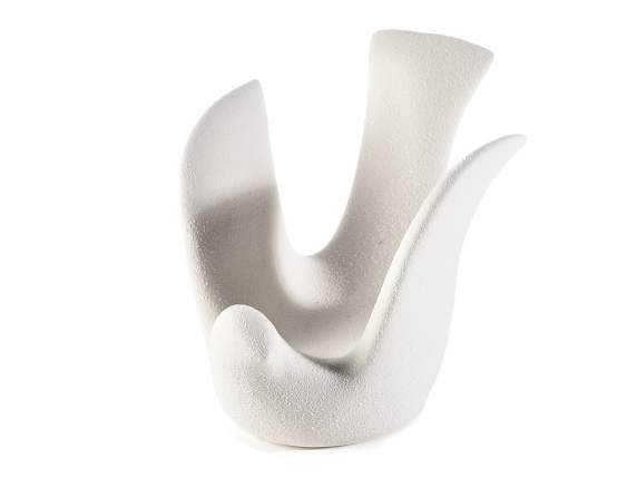 Dove-shaped rough porcelain candle holder