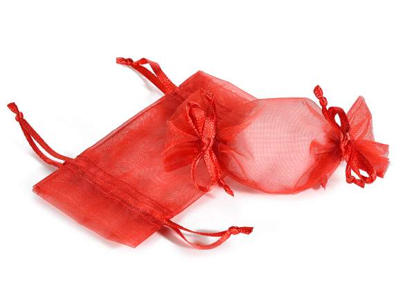 Bonbon rouge pour faveur de mariage en organza avec tirants