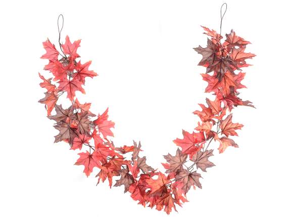 Ghirlandă artificială cu frunze de toamnă agățată