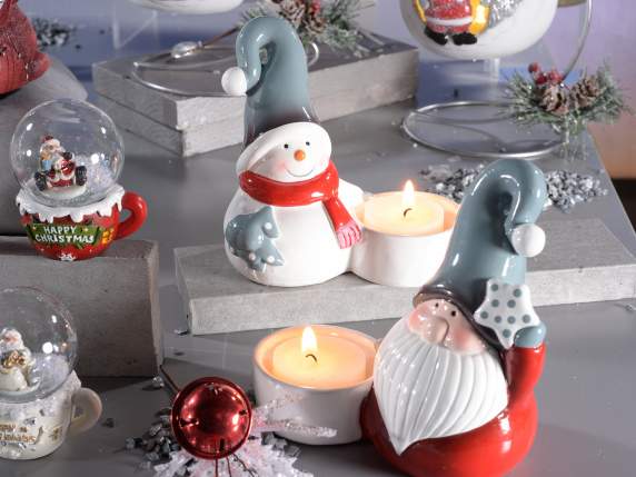 Portacandela in ceramica lucida con personaggio natalizio