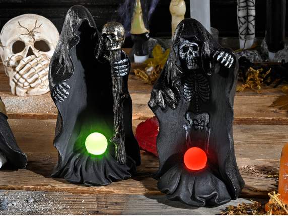 Scheletro fantasma in resina con luce LED cangiante