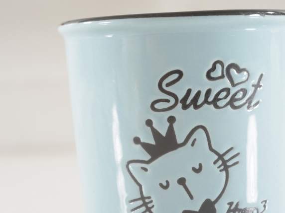 Tasse en porcelaine colorée avec décorations Cat life et b