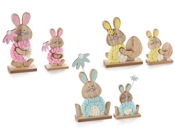 Lot de 2 lapins en bois et laine avec fleur et oeuf de Pâque