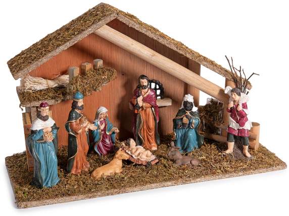 Crèche en bois avec personnages en résine, mousse, lumières
