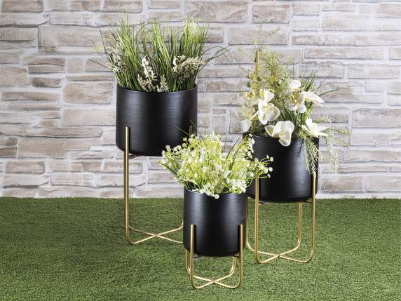 Lot de 3 vases en métal noir avec support doré