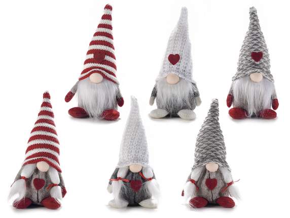 Babbo e Mamma Natale in stoffa colorata con cuore applicato