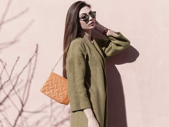 Borsa spalla similpelle arancio matellassè catena dorata