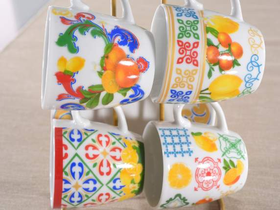Set aus 4 dekorierten Porzellantassen mit Untertasse aus Met