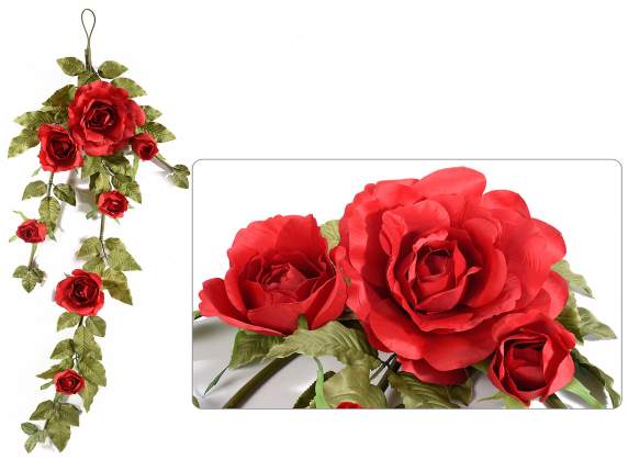 Guirlande en tissu de roses rouges et bourgeons à suspendre