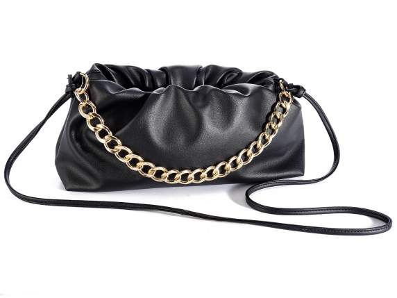 Borsa arricciata in similpelle nera c-tracolla e catena