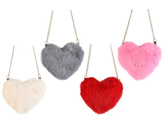 Borsa tracolla cuore in morbida ecopelliccia e catena dorata