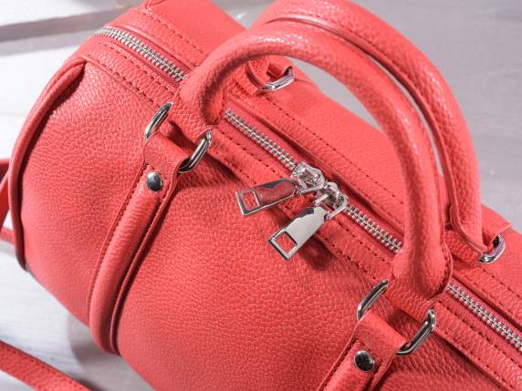 Borsa a bauletto c-tracolla in similpelle martellata rossa