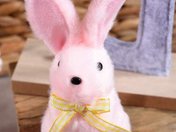 Coniglietto decorativo in morbido pelo artificiale colorato