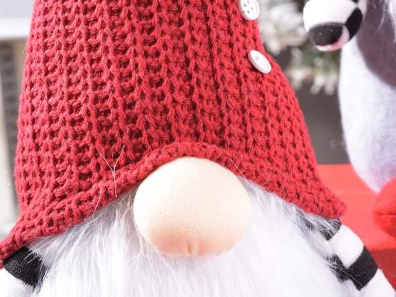 Babbo Natale con cappello lavorato a maglia da appoggiare