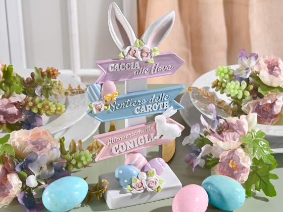 Decoración de Pascua en resina con orejas de conejo y huevos