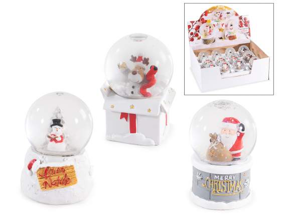 Bola de nieve con personajes navideños, LED, sobre base