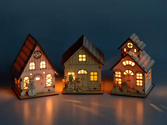 Maison de Noël en bois travaillée au laser avec lumière LED