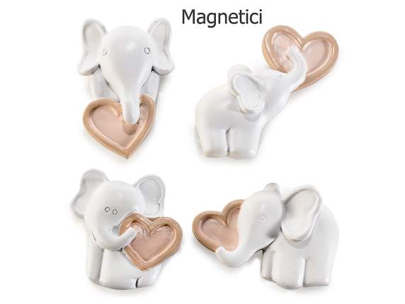 Magnete in resina a elefantino con cuore