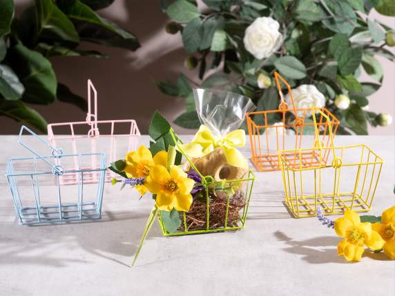 Cesta metálica rectangular con asa plegable