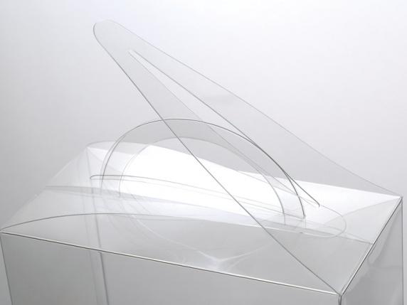 Caja rectangular de PET con asa - grado alimenticio