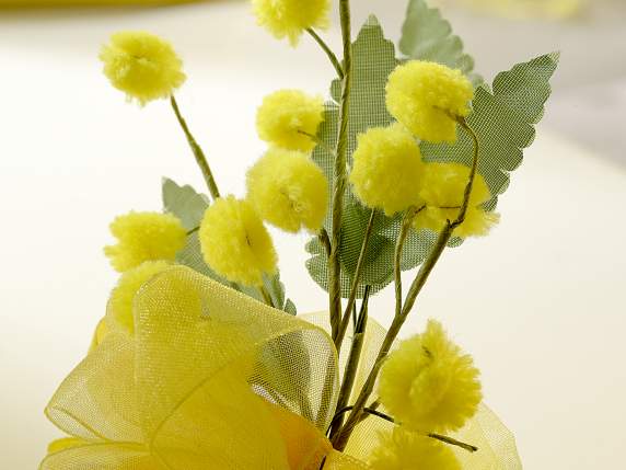 Mazzolino di mimosa artificiale con fiore lanoso e nastrino