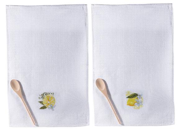 Paño cocina algodón bordado con limón y cuchara de madera