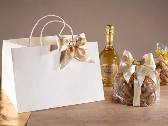 Bag - envelope with a wide base made of rigid paper