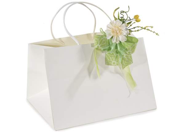 Large rigid paper bag - envelope with twisted handles