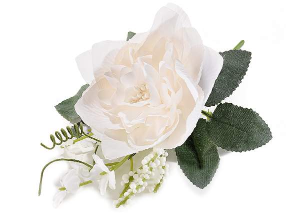 Anémona de tela blanca con flores y bayas