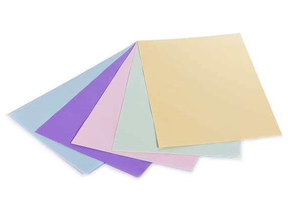 Pastel envelope with matte pearl effect
