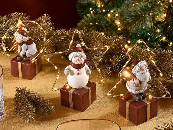 Personaj de Crăciun din rășină pe pachet de lumină LED