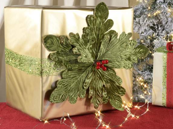 Estrella navideña de terciopelo con borde dorado brillante y