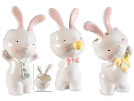 Vase lapin en porcelaine avec détails en relief