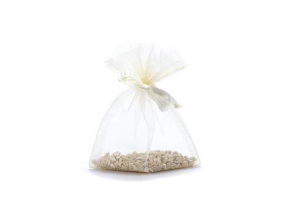 Sachet en organza écru 8x11 cm avec cordon de serrage