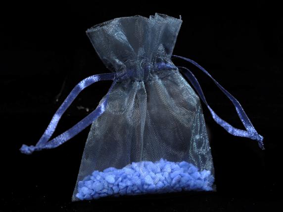 Sacchetto in organza royal blu cm 8x11 con tirante