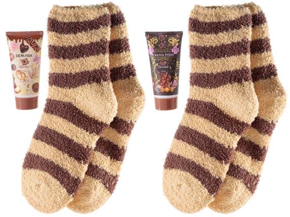 Set de regalo con crema para pies de 60 ml y calcetines