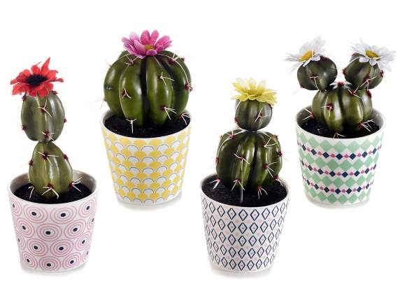 Succulente artificielle avec fleurs dans pot de ceramique