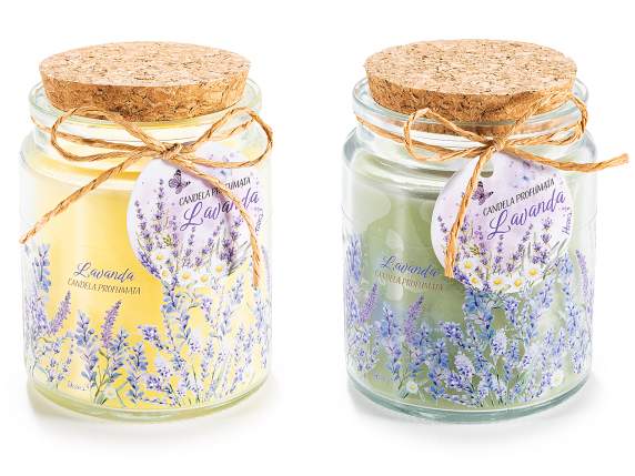 Vela perfumada en frasco de vidrio con tapón de corcho.