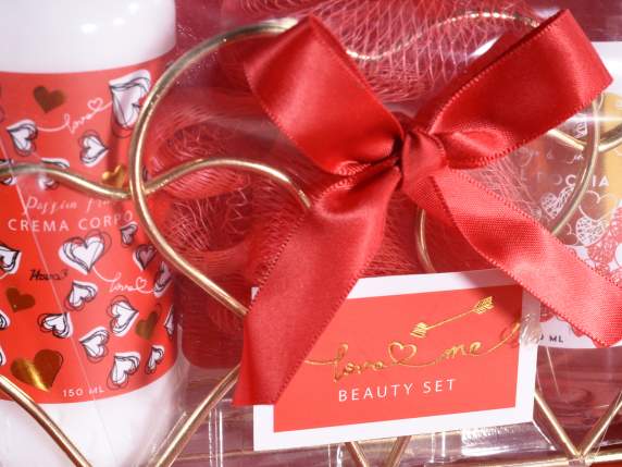 Geschenkbox Valentinstag mit 2 Körper- und Schwammprodukte