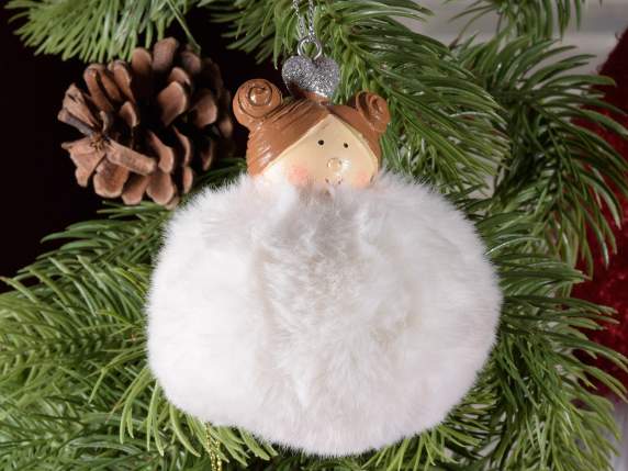 Personaje navideño de resina sobre pompón de pelo ecológico