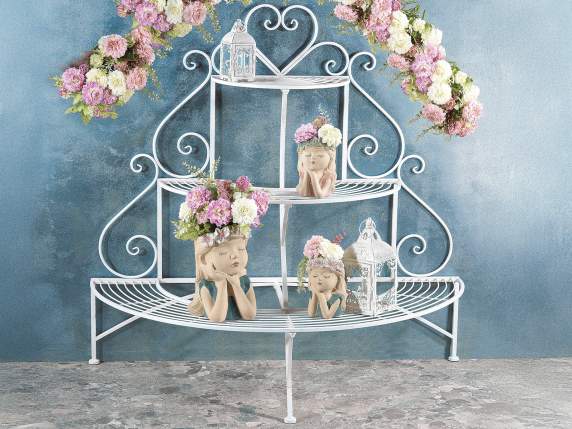 Armario-jardinera antiguo de metal blanco con 3 estantes