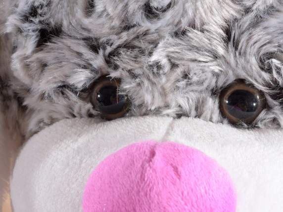 Perro de peluche suave con corazón de peluche y la palabra L
